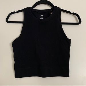 NWT H&M Active Crop Top, size S